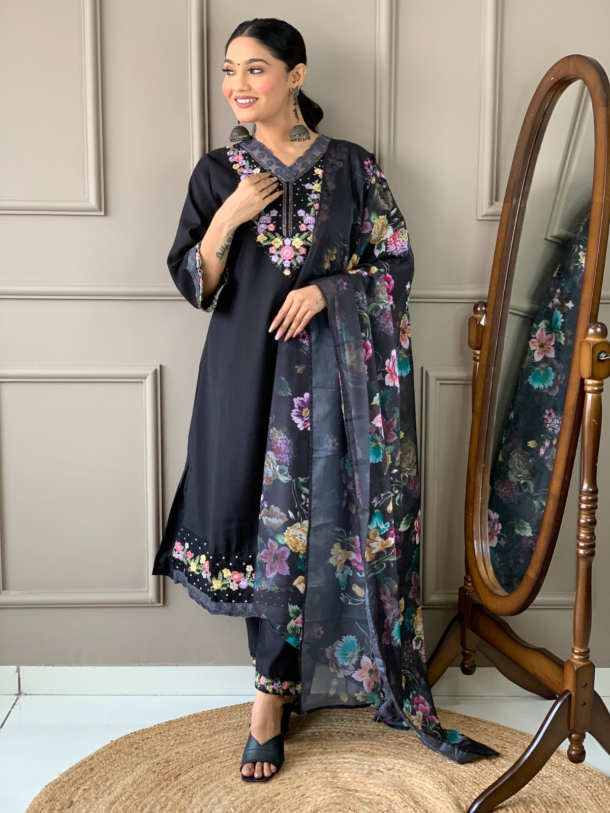 Lyush Women Party Wear Embroidery Worked Kurta With Pant And Dupatta Set - Black