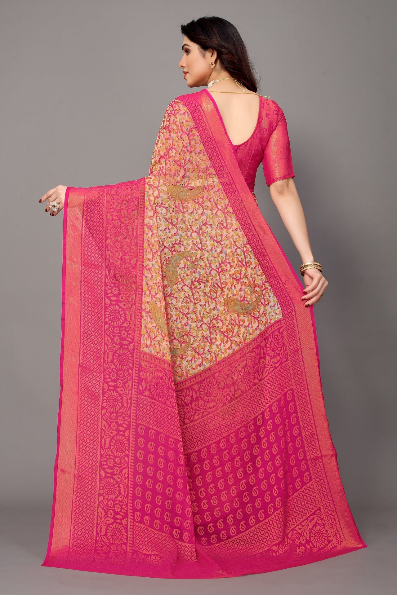 NOZ2TOZ Women Party Wear Printed Brasso Chiffon Saree with Unstitched Blouse - Pink