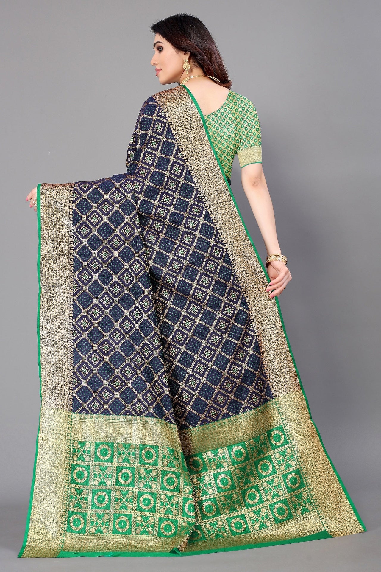 NOZ2TOZ Women Party Wear Leheriya Style Banarasi Silk Saree with Unstitched Blouse - Navy Blue