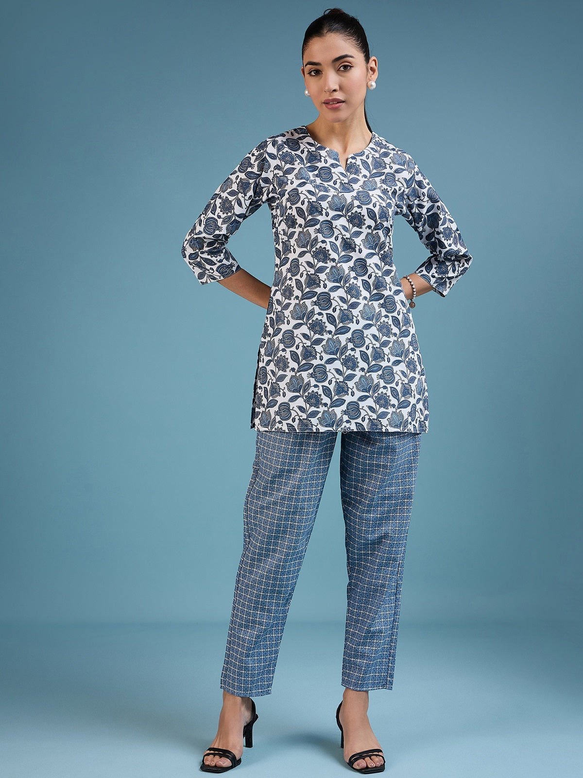 NOZ2TOZ Women Party Wear Flower Printed Co-Ord Set With Pant - White