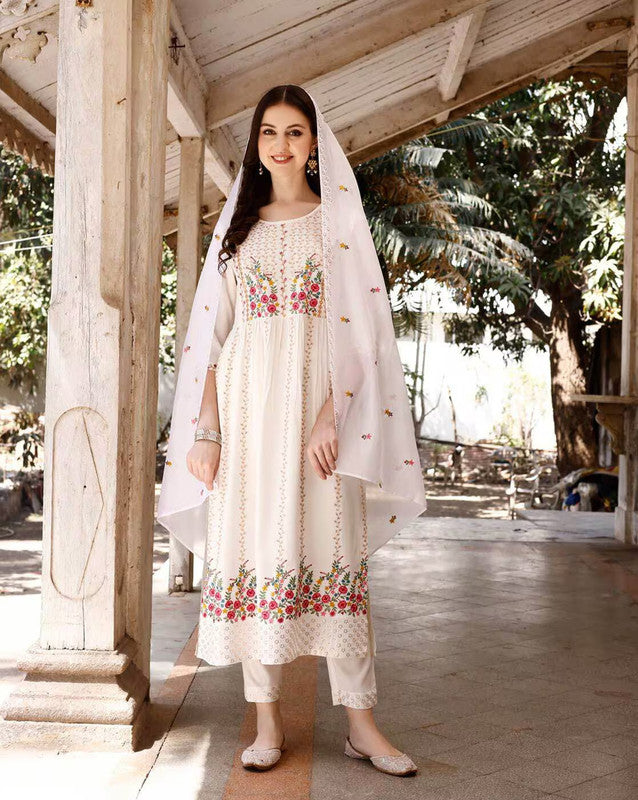 Malishka Women's White Rayon Embroidery Kurta Set With Dupatta