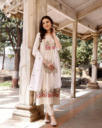 Thumbnail for Malishka Women's White Rayon Embroidery Kurta Set With Dupatta
