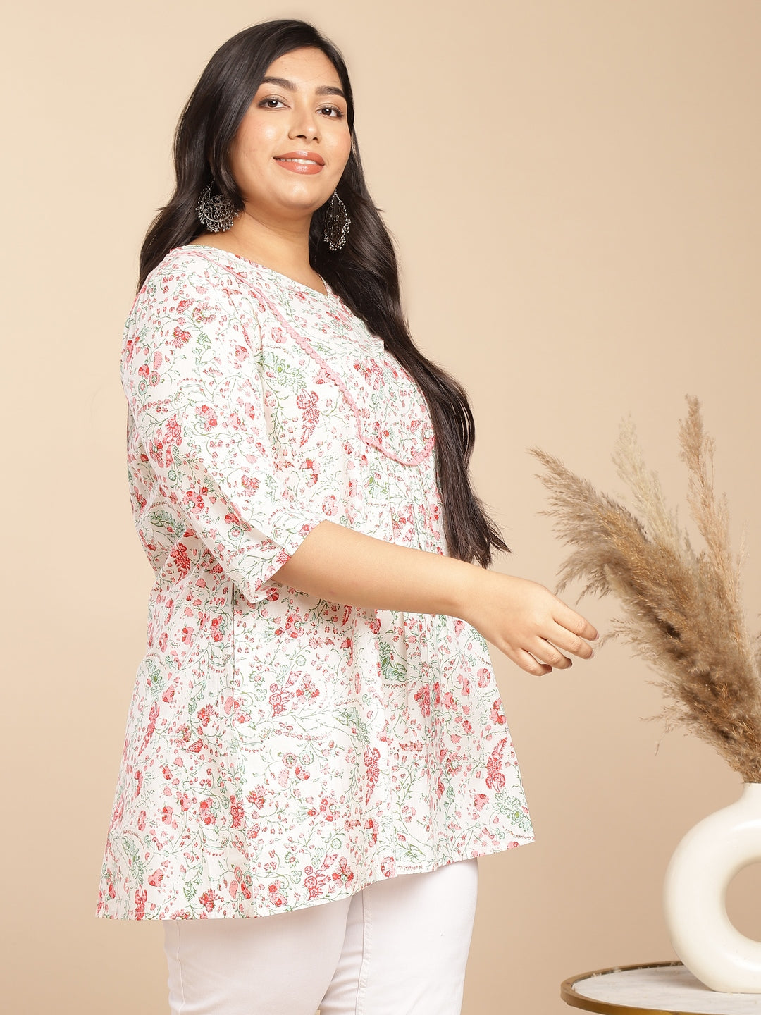 Janasya A-Line Cambric White Floral V-Neck Tunic