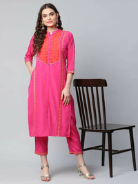 Thumbnail for Ahalyaa Womens Pink Crepe Printed Kurta Pant Set - Distacart