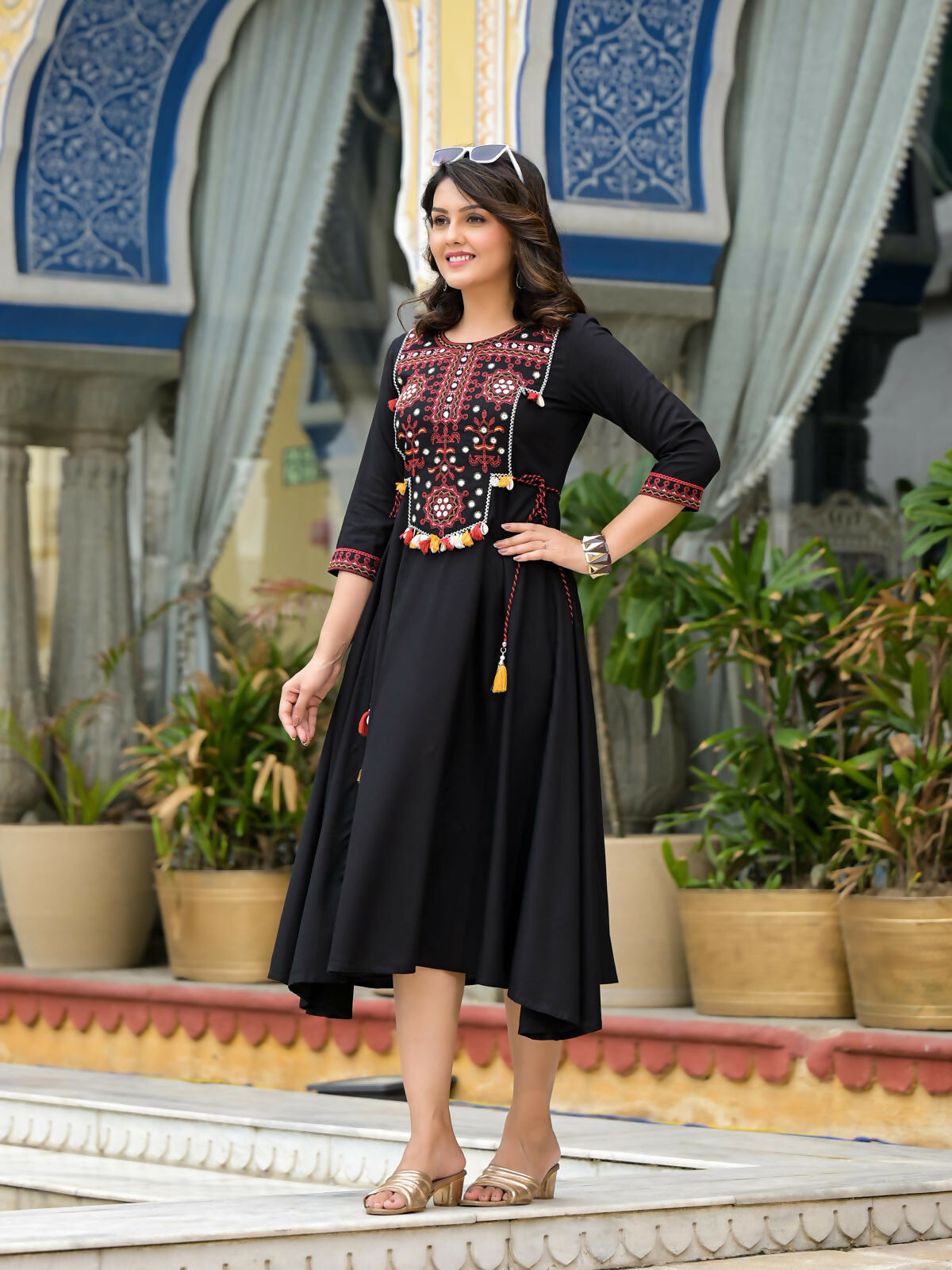 J4713BLACK-3