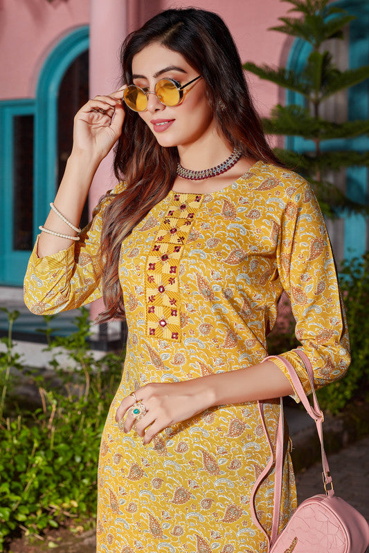 Malishka Women's Yellow Cotton Blend Digital Print & Handwork Kurta Set