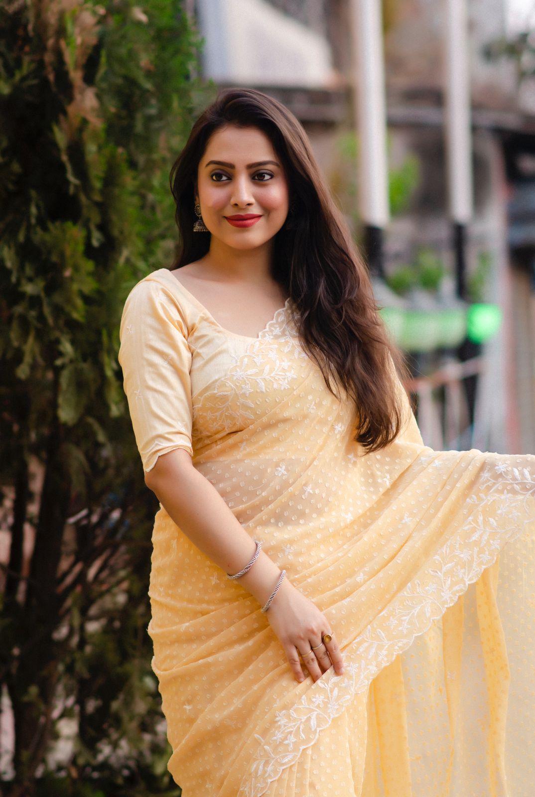 Yellow Pure Chiffon Woven Design Saree with Unstitched Blouse - A2M