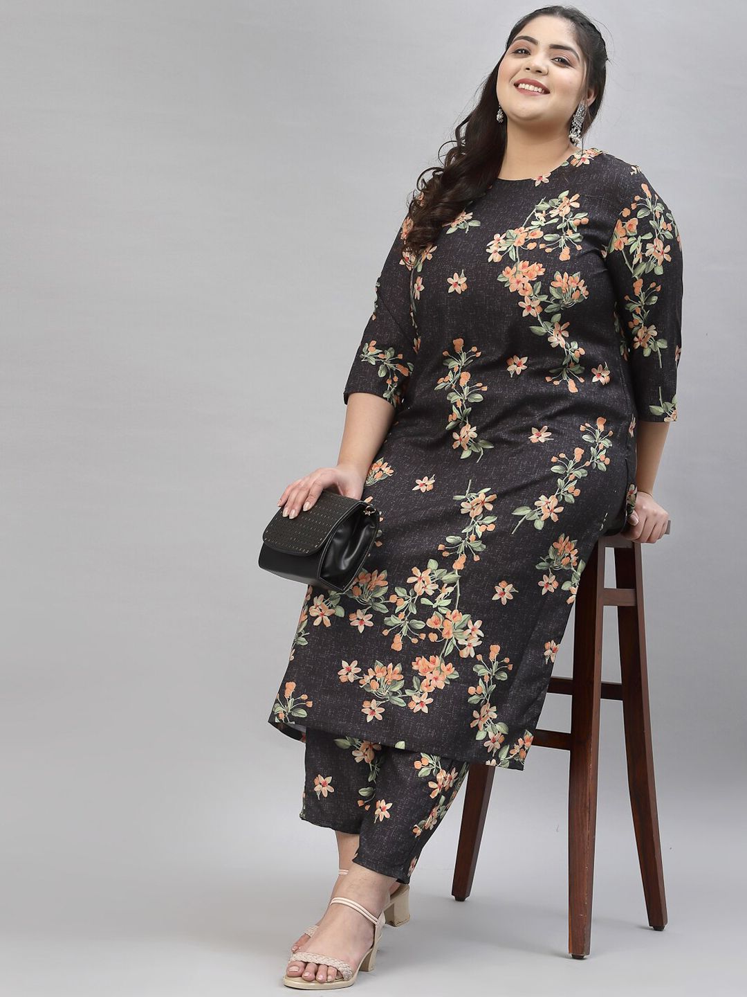 Sztori Plus Size Black Floral Printed Round Neck Straight Kurta with Trousers - Distacart