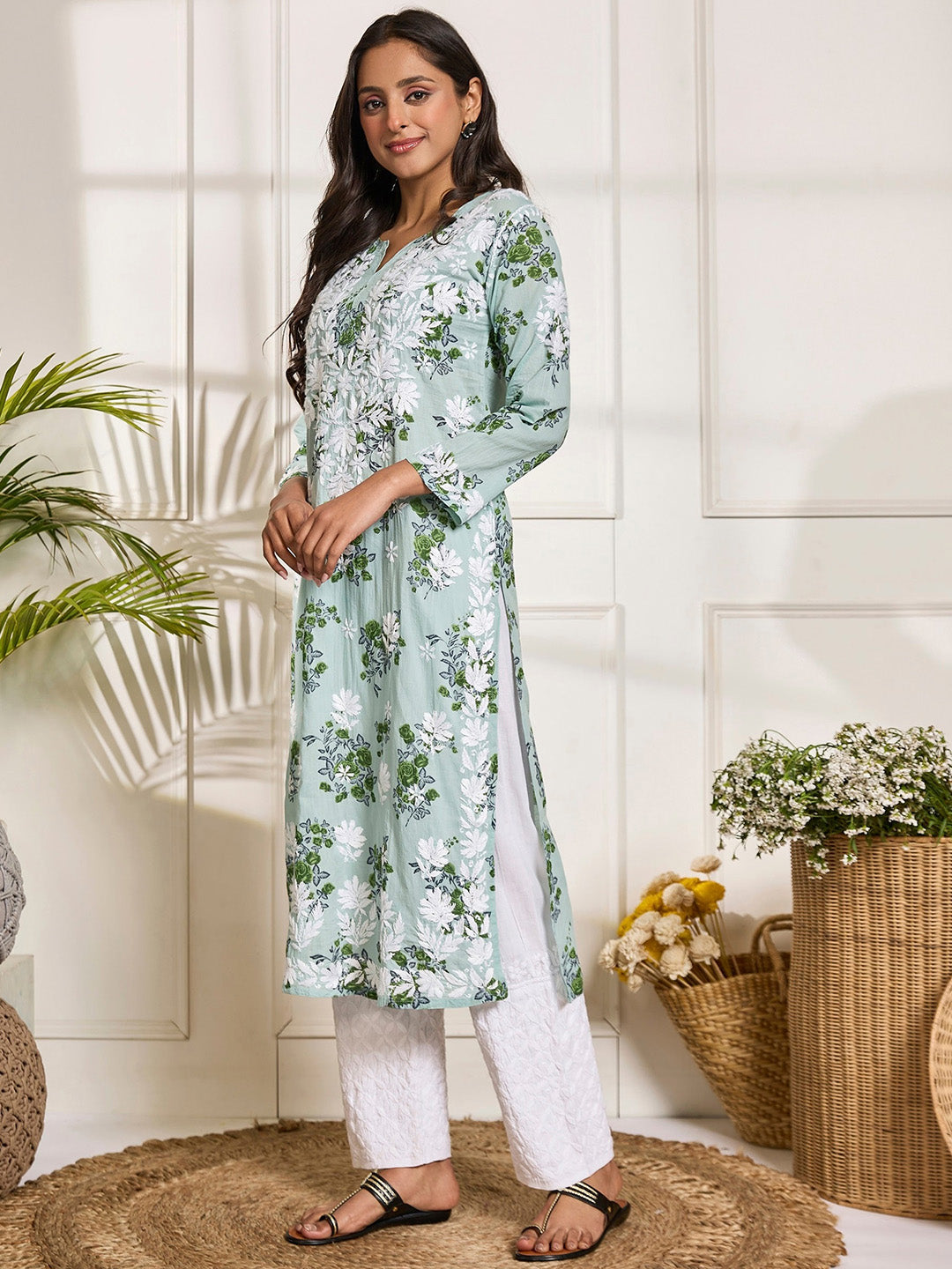HOUSE OF KARI Floral Embroidered Chikankari Pure Cotton Kurta - Distacart