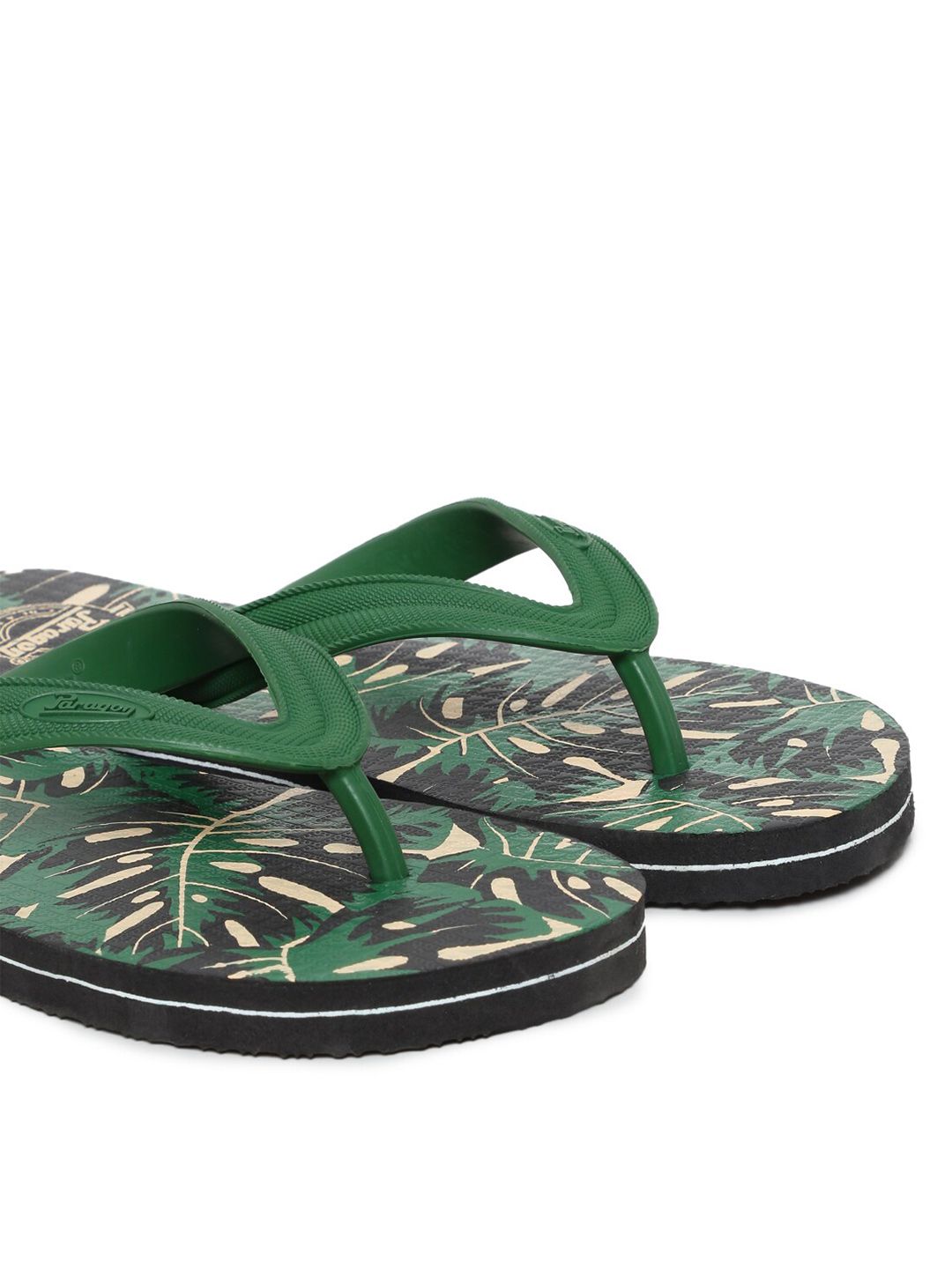 Paragon Men Green Printed Rubber Slippers