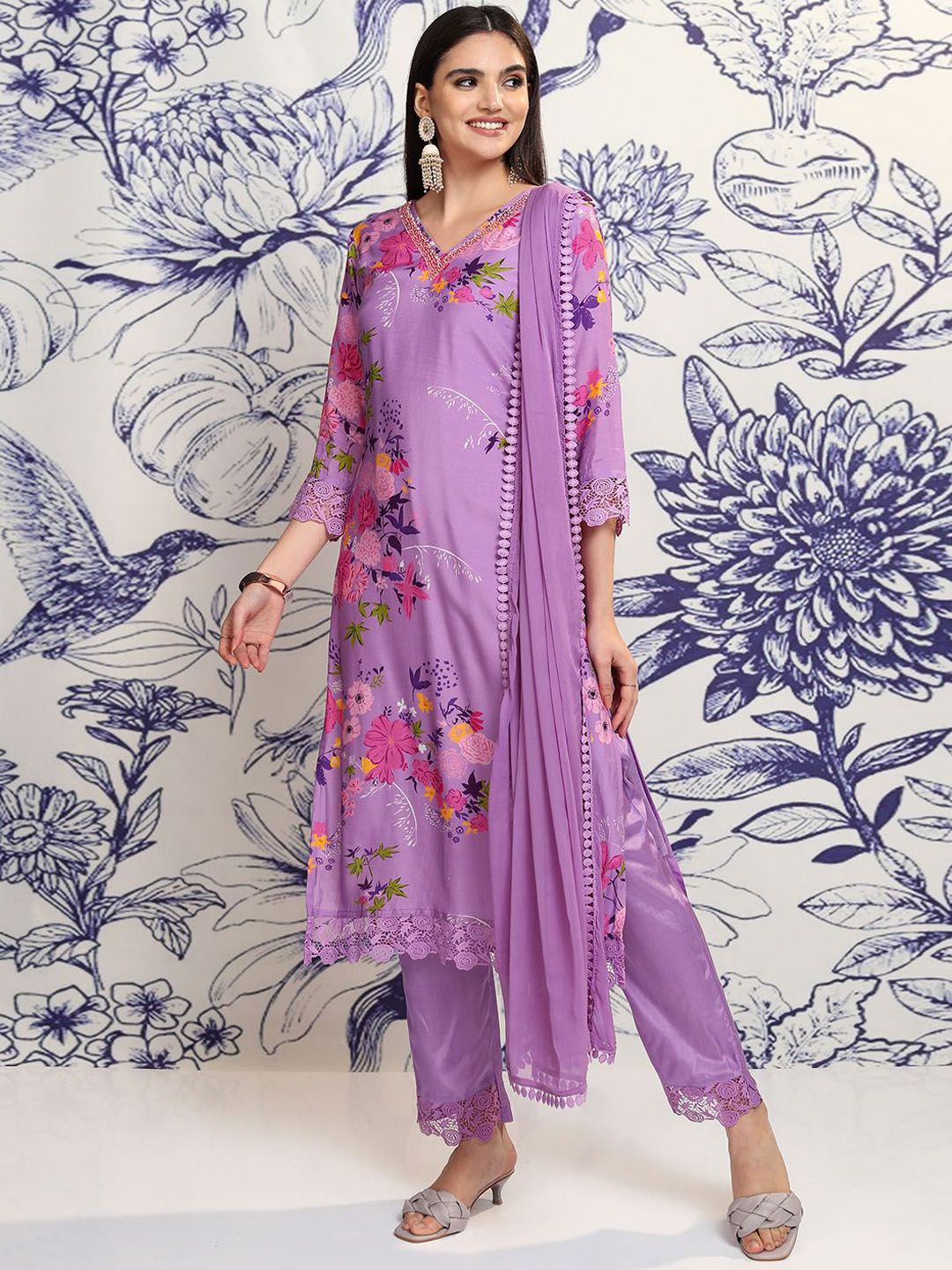 Vishudh Purple Floral Printed Regular Kurta with Trousers & With Dupatta - Distacart