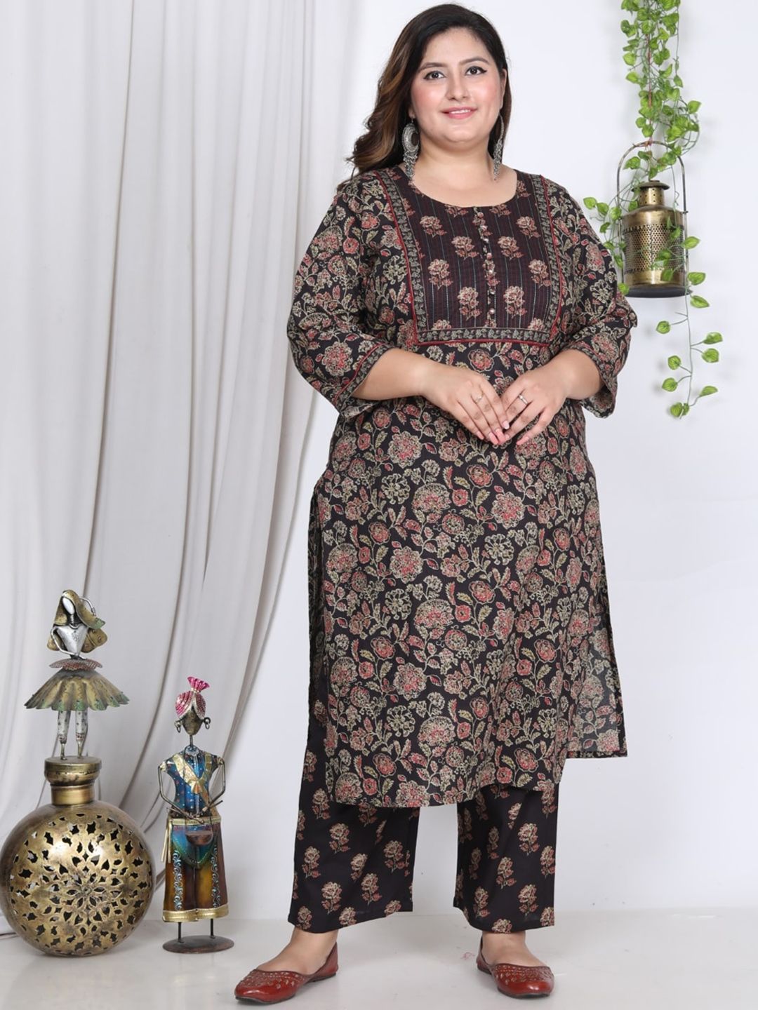 Swasti Floral Printed Regular Pure Cotton Kurta With Trousers & Dupatta