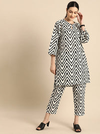 Thumbnail for Anouk Women White Printed Kurta with Trousers - Distacart