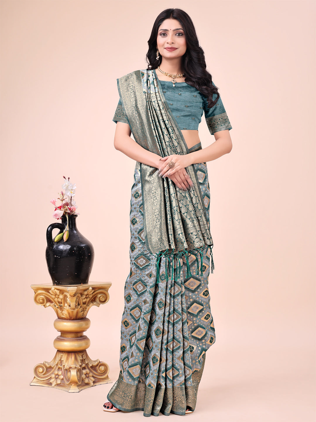 Aanika Women Green Cotton Saree With UnStiched Blouse - Distacart