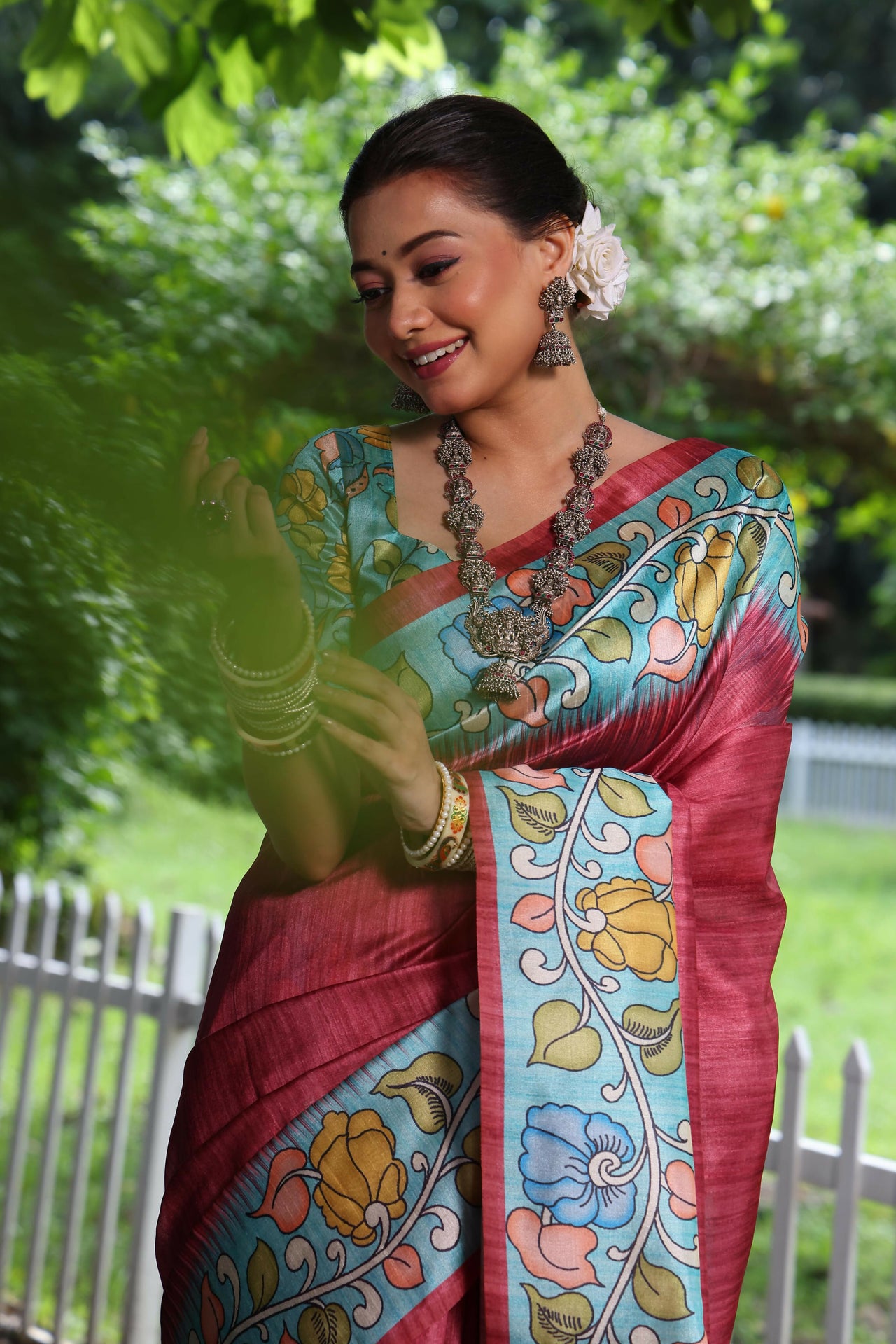 Isha-KAJAL LOTUS-Multi (3)