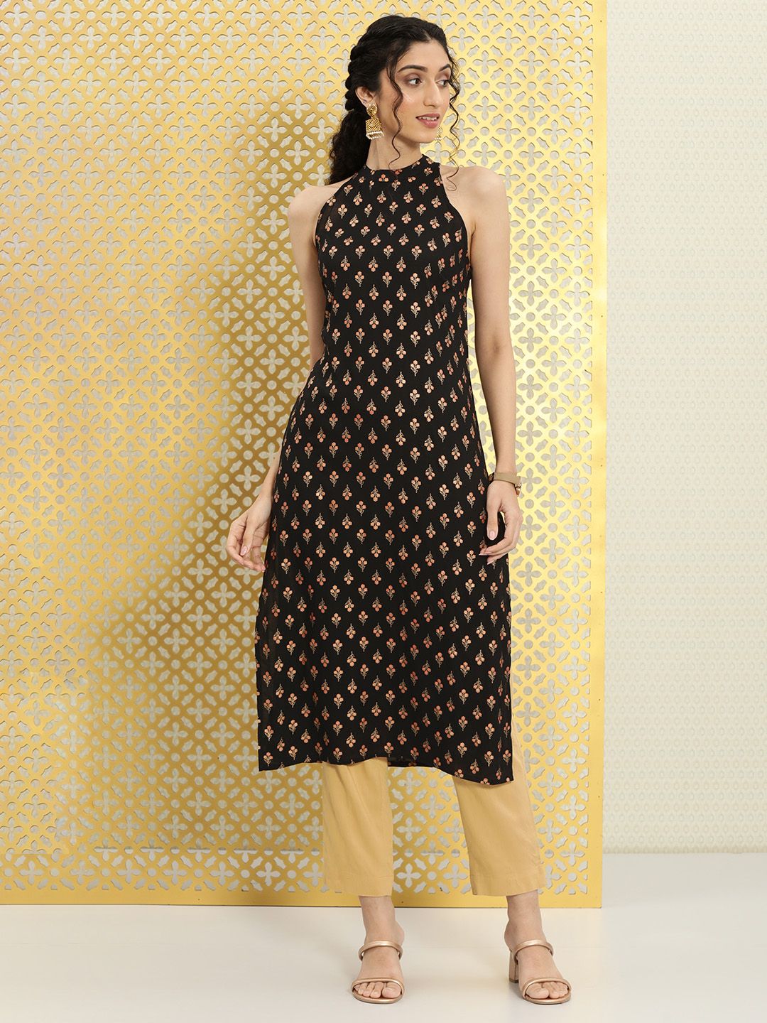 Ode by House of Pataudi Women Black Floral Printed Halter Neck Pure Cotton Rozana Kurta - Distacart