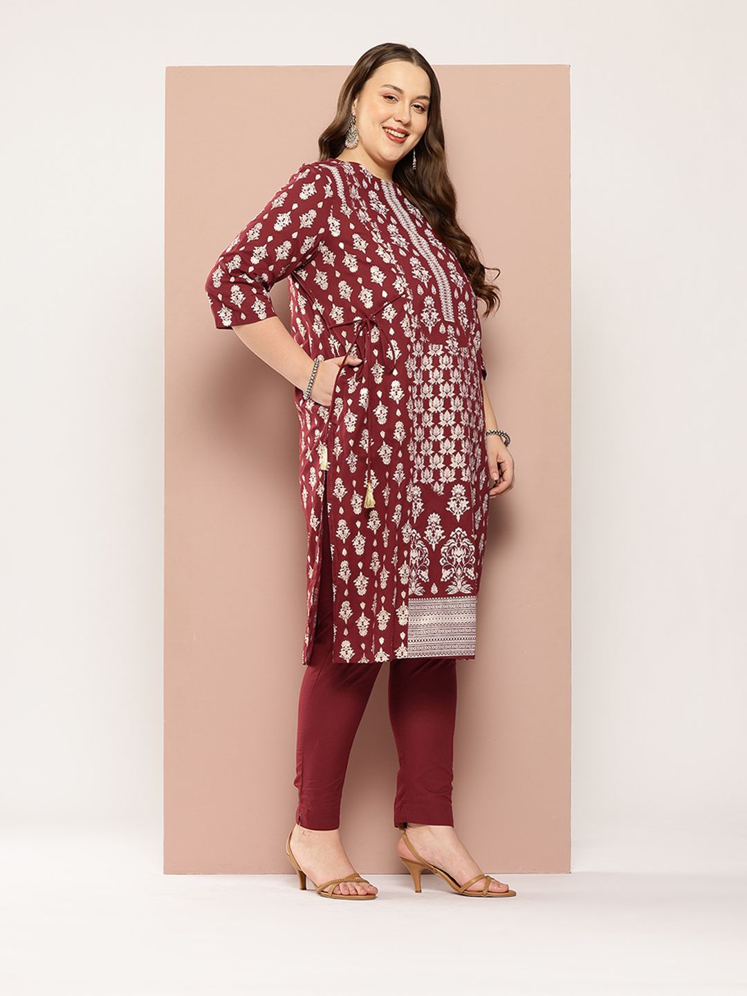 Sztori Plus-Size Gotta Patti Ethnic Motif Print Pure Cotton Kurta with Trousers & Dupatta - Distacart