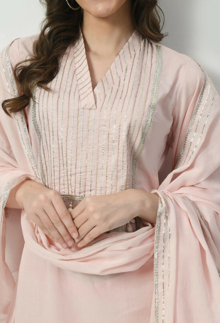 104 (8)