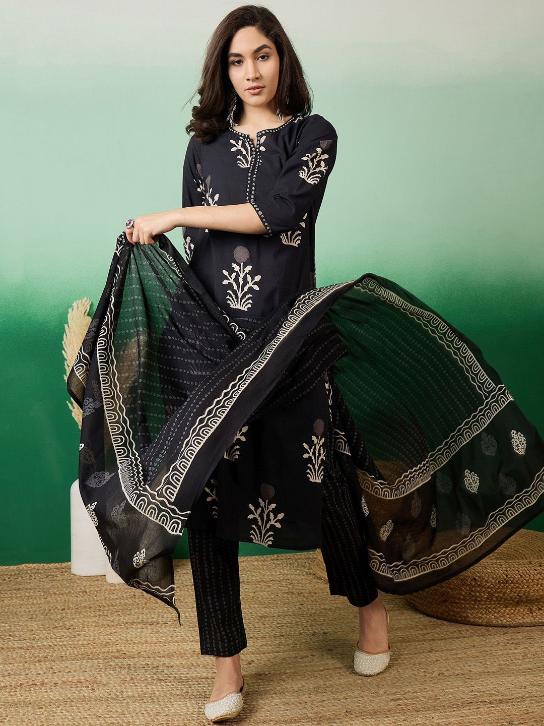 Sangria Notch Neck Printed Pure Cotton Kurta With Trousers & Dupatta - Distacart