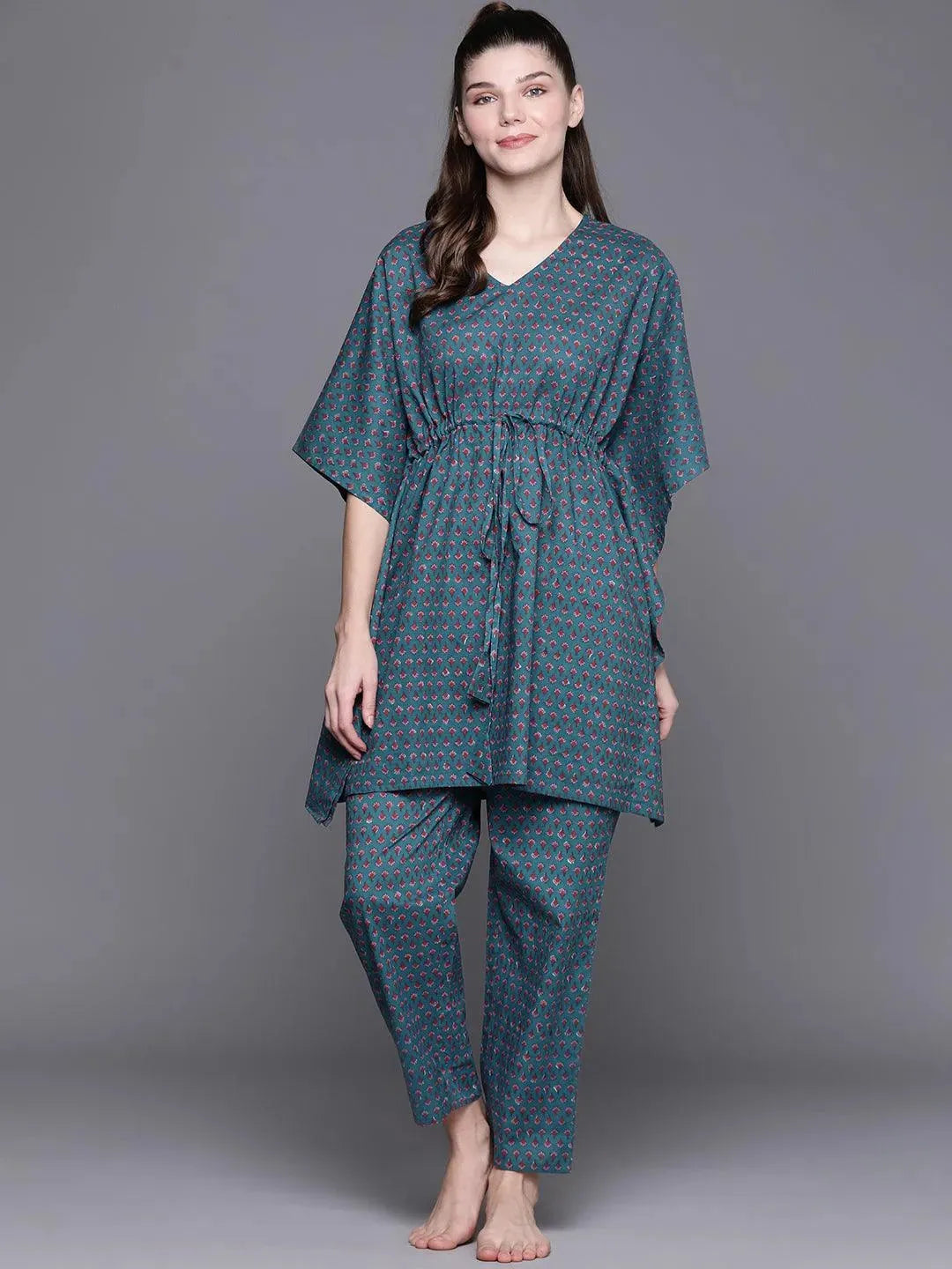 https://cdn.shopify.com/s/files/1/0341/4805/7228/files/blue-printed-cotton-night-suit-libas-1-27530521510038.jpg?v=1738399829