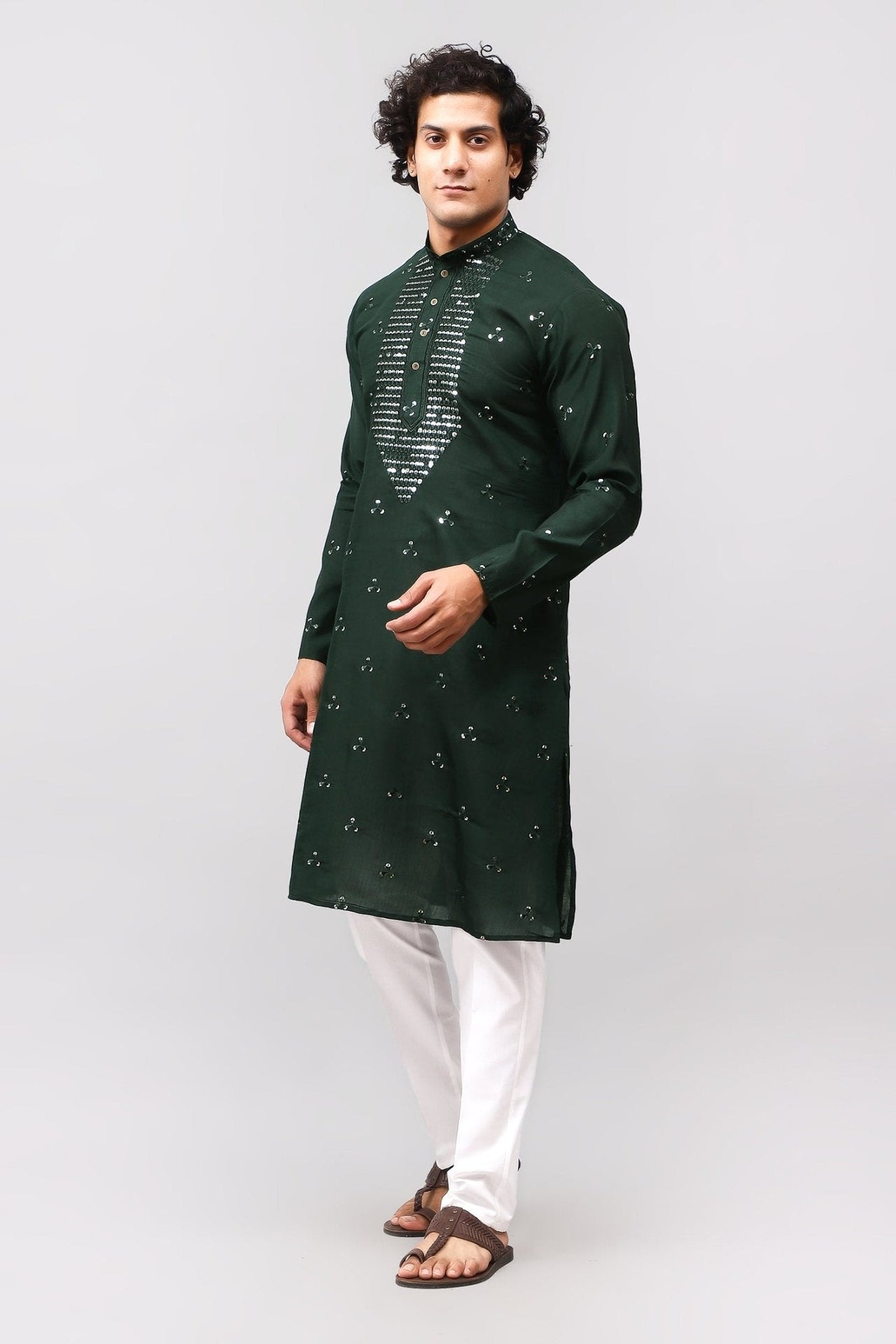 Bluesaanchi Men's Dark Green Kurta Set with Embroidery Motif