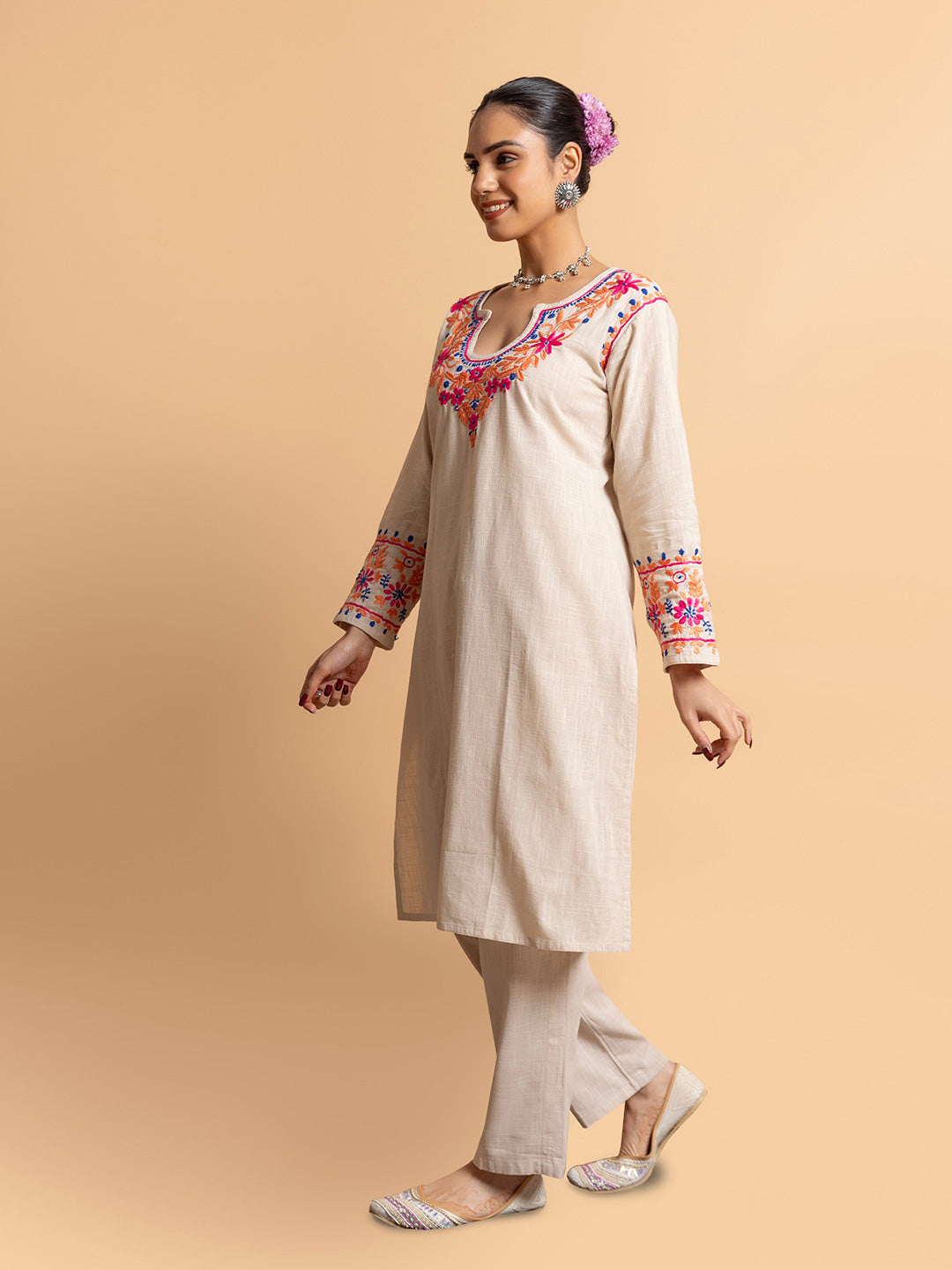 HOUSE OF KARI Floral Embroidered Chikankari Kurta With Palazzo - Distacart