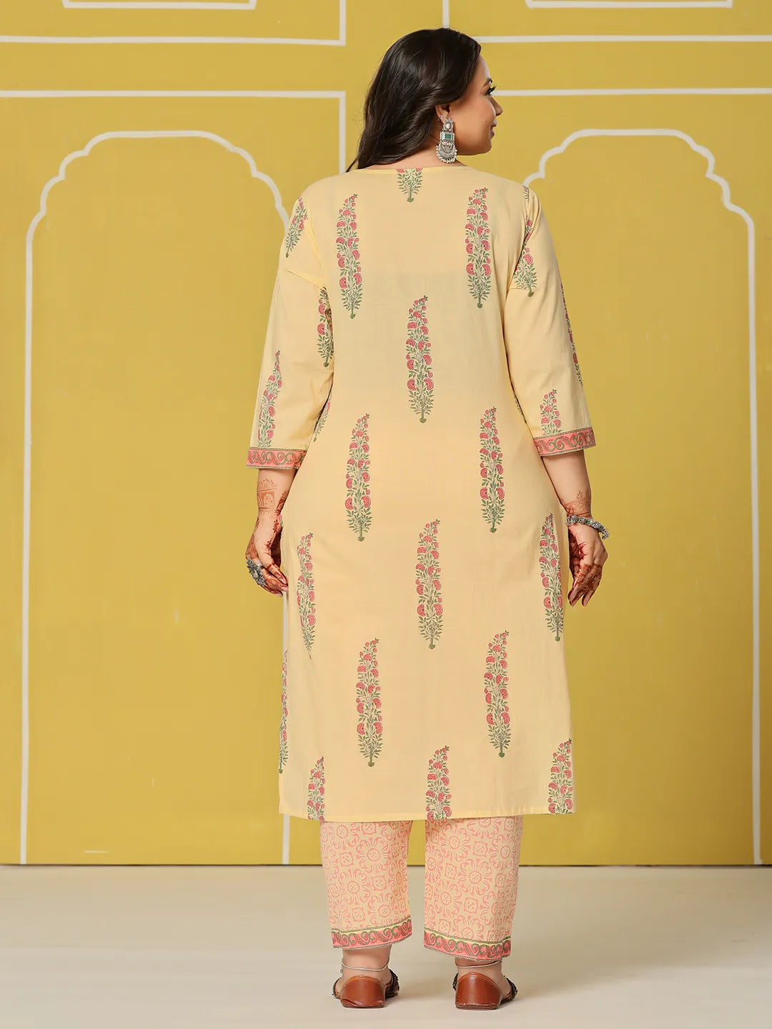 Yufta Cream Cotton Straight Plus Size Kurta Set - Distacart