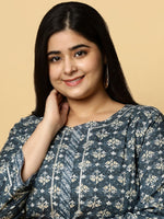 Thumbnail for Sztori Plus Size Floral Printed Pure Cotton Straight Kurta With Trouser - Distacart