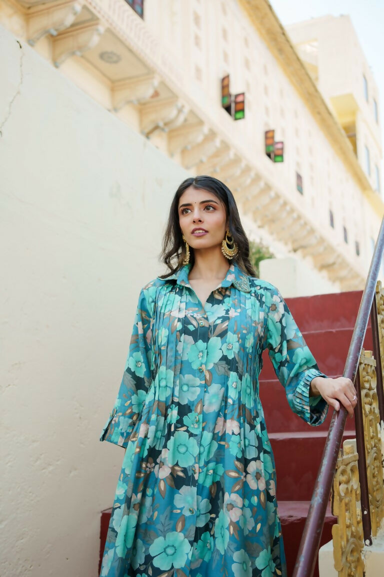 Vaasva Women Teal Muslin Tucks Kurta & Pant Set - Distacart