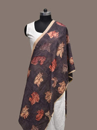 Thumbnail for Dark Grey Kalamkari Hand Painted Silk Handloom Stole with Horses Design - Global Threads - Distacart