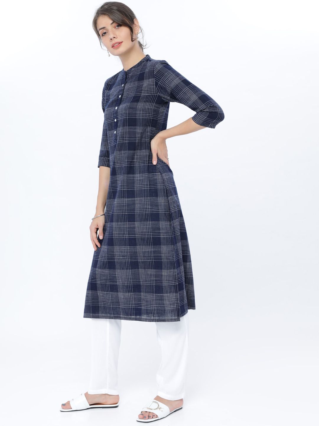Vishudh Women Navy Blue Checked Kurta - Distacart
