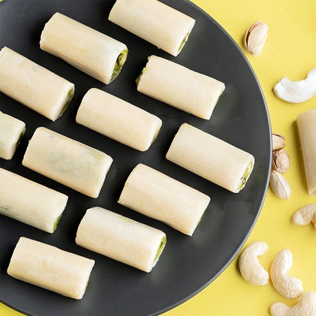Vellanki Foods - Kaju Pista Rolls - Distacart