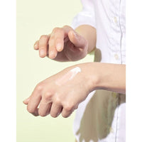 Thumbnail for Shiseido Waso Color-Smart Day Time Moisturizer Oil-Free SPF 30 - Distacart