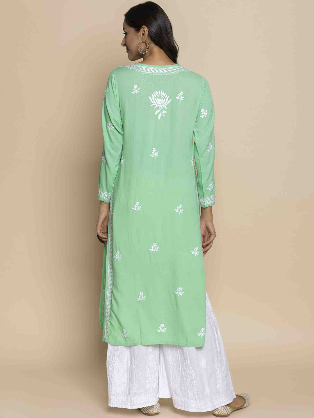 HOUSE OF KARI Floral Embroidered Chikankari Straight Kurta - Distacart