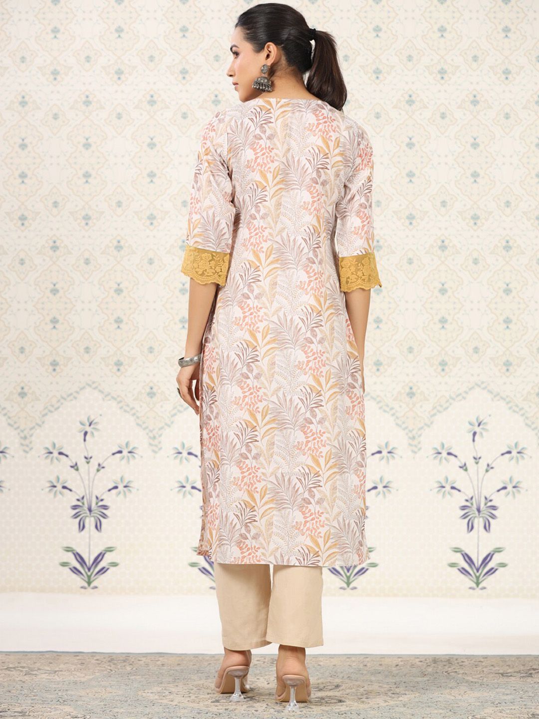 Ode by House of Pataudi Off Floral Printed Sequinned Floral Kurta - Distacart