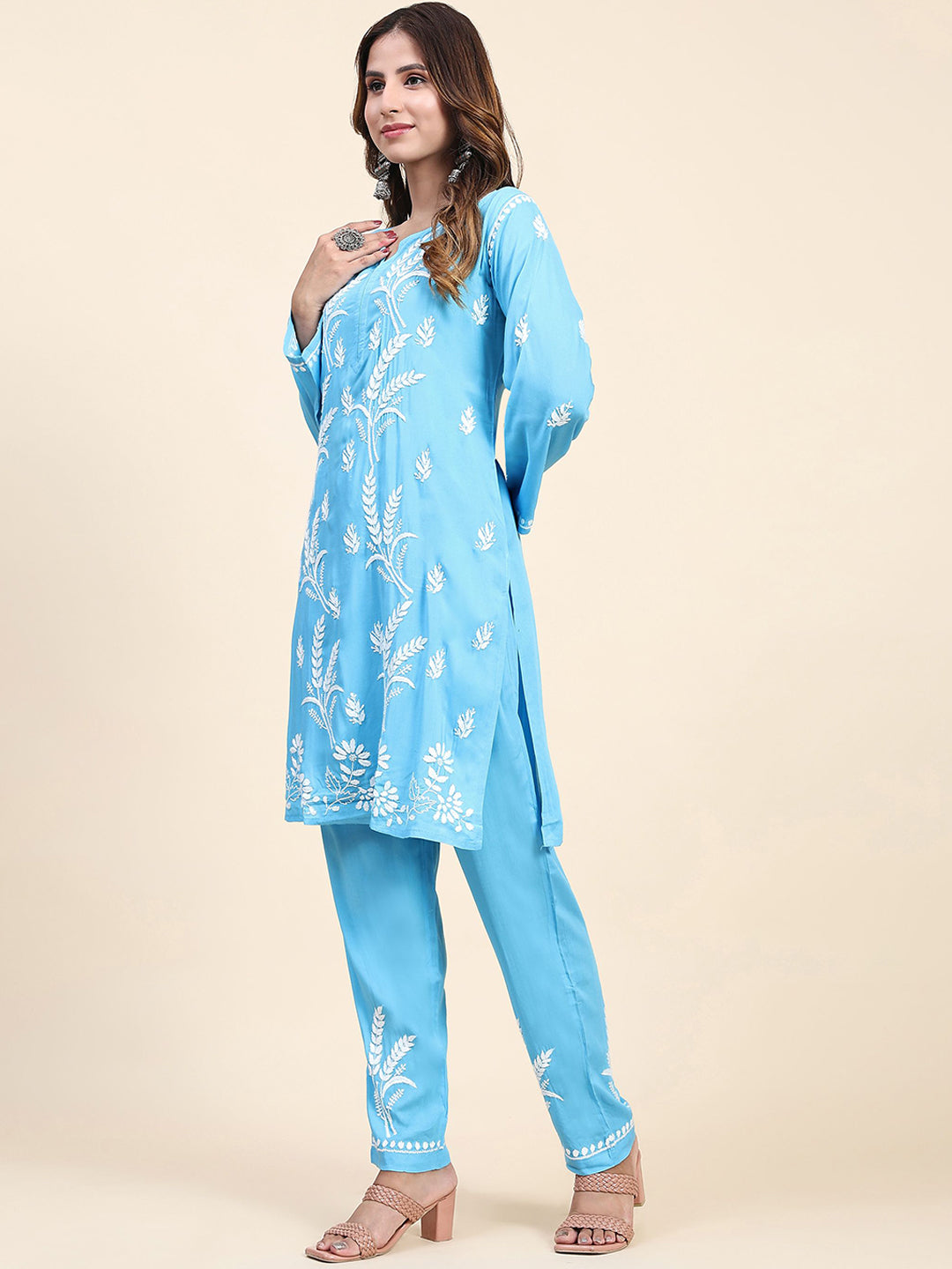 HOUSE OF KARI Floral Embroidered Chikankari Pure Cotton Straight Kurta With Trousers - Distacart