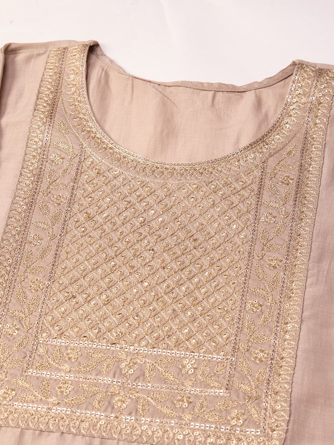 Ode by House of Pataudi Yoke Design Regular Thread Work Kurta with Trousers & With Dupatta
