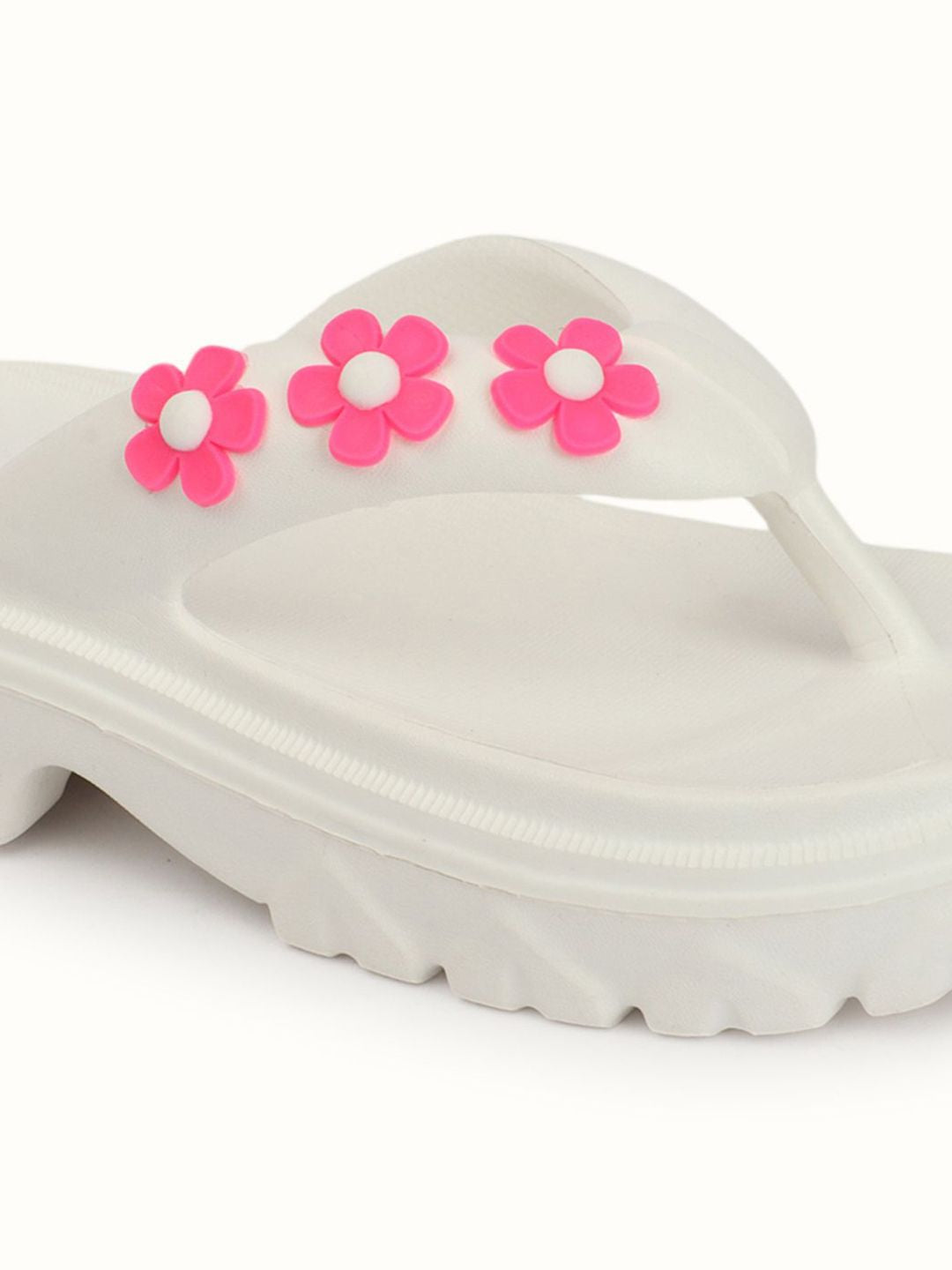 Roadster The Lifestyle Co. Women Self Design Clog Flip Flop