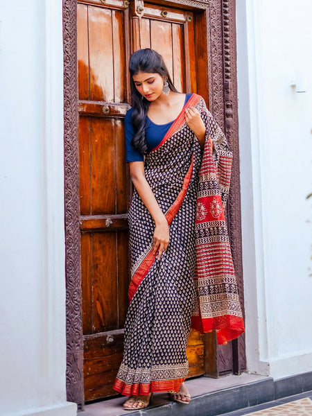 Zibaa Hand-Blocked Pure Maheshwari Silk Navy Blue Saree