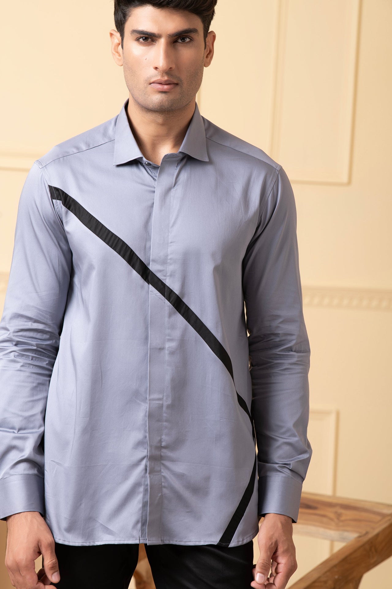 Grey Shirt With V-Shaped Black Strip by Hilo Design