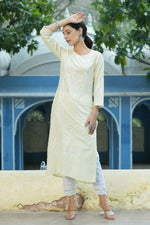 Thumbnail for Juniper Light Yellow Ethnic Motif Printed Rayon Kurta With Lace Work - Distacart