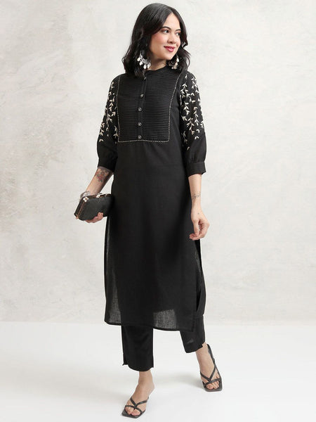 Vishudh Women Floral Embroidered Regular Pure Cotton Kurta with Trousers - Distacart