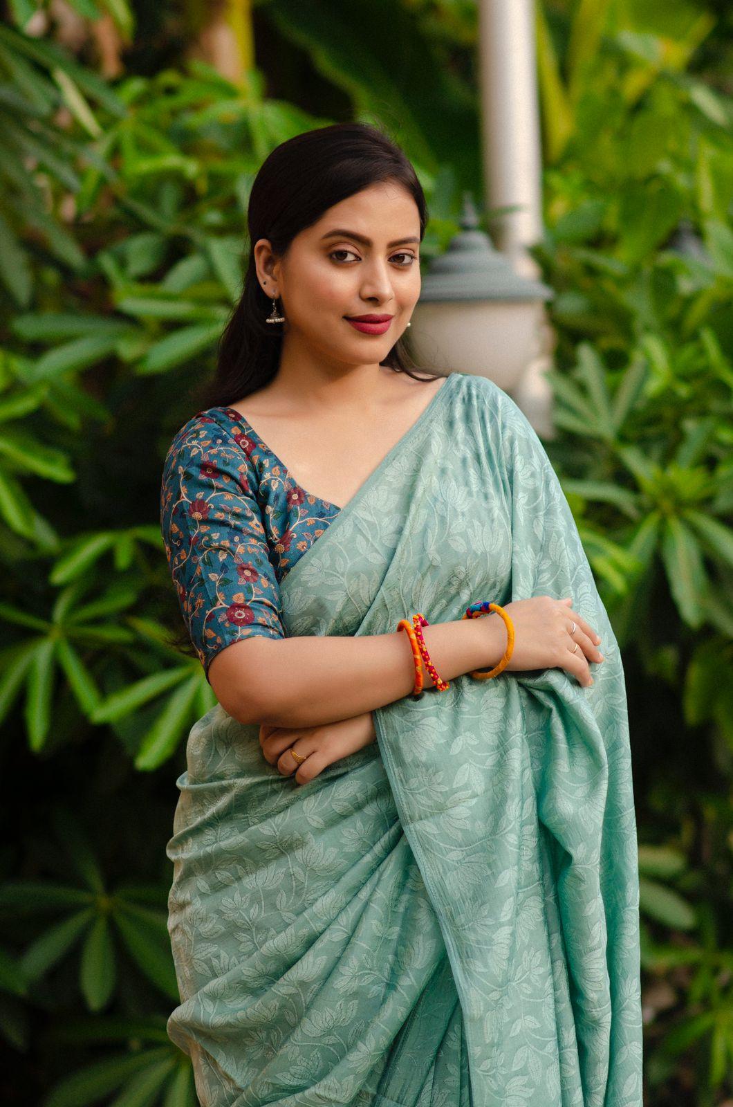 Rama Jute Silk Woven Design Saree with Unstitched Blouse - A2M