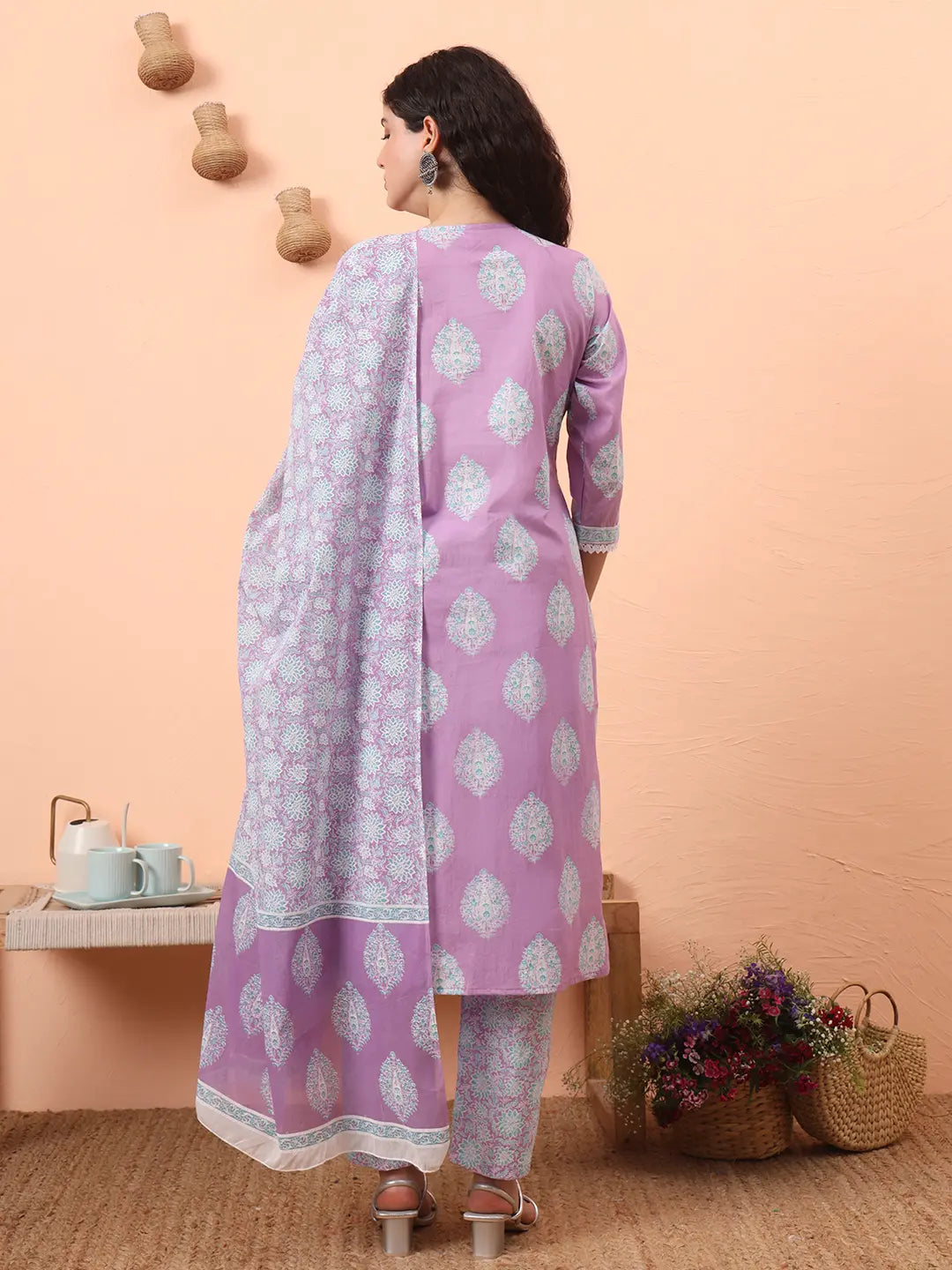 Yufta Lavender Straight Ethnic Motifs Zari Kurta Trouser Dupatta Set - Distacart