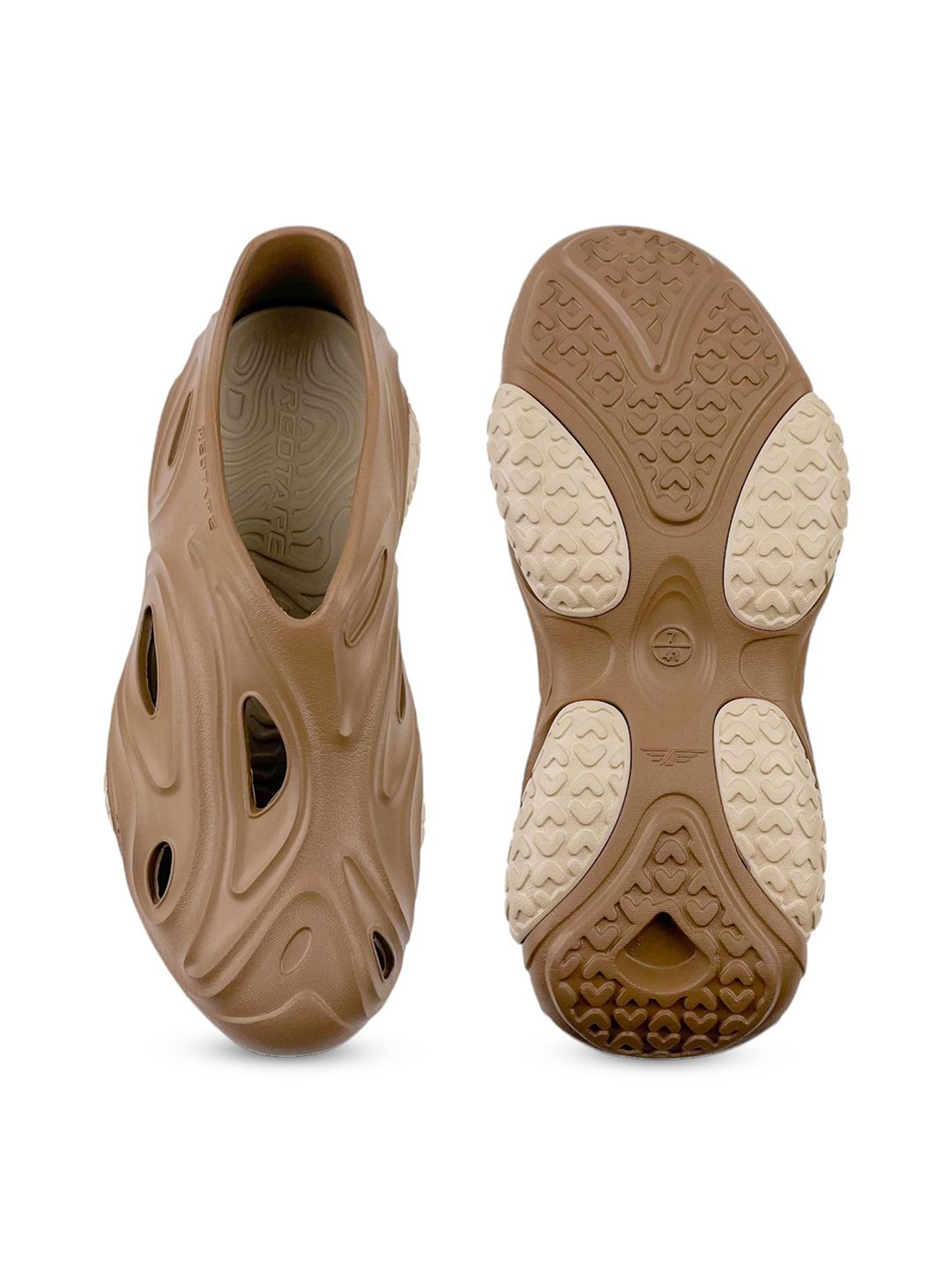 Red Tape Men Self Design Comfort Clogs