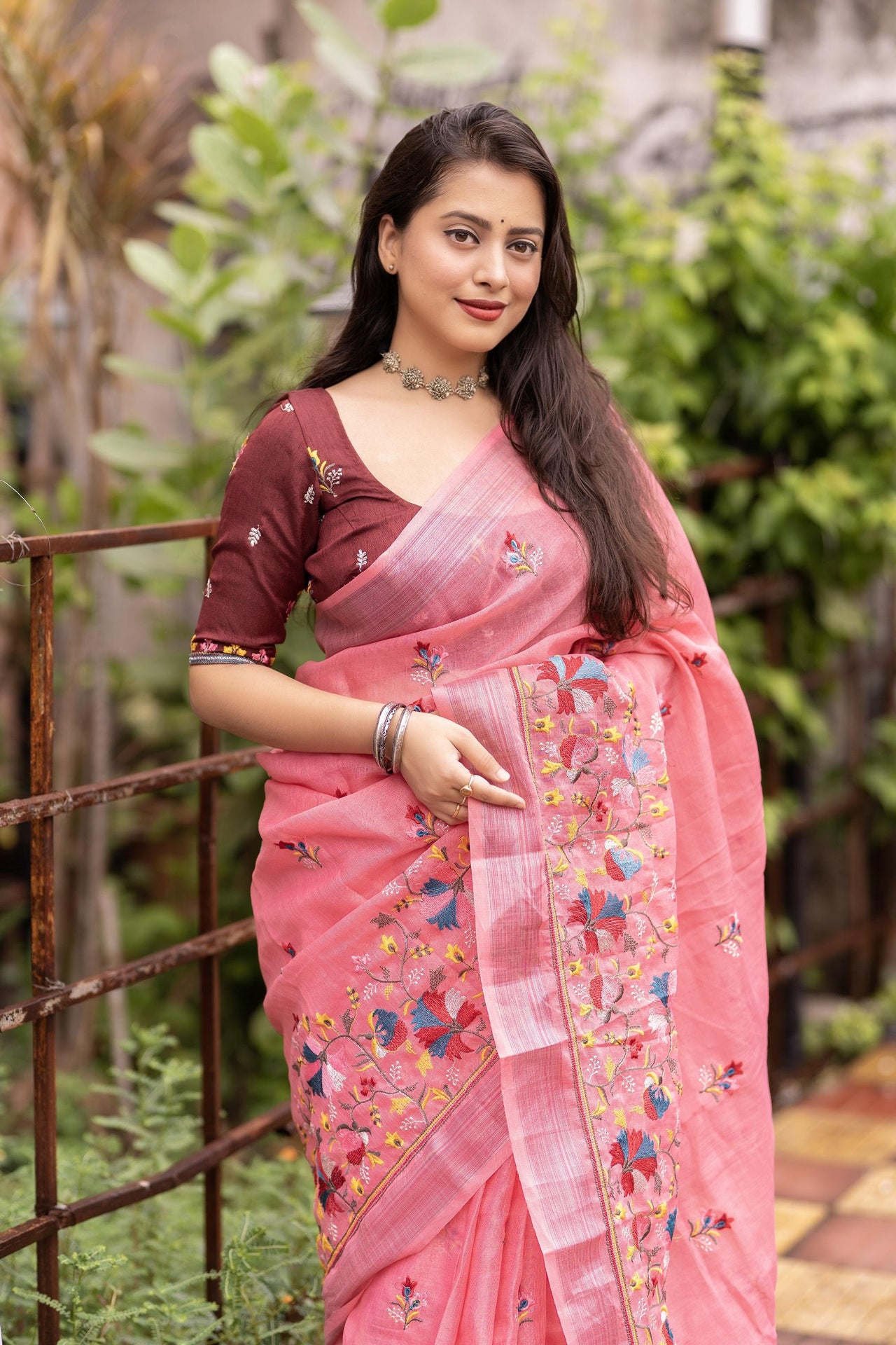 Pink Pure Linen Ethnic Motifs Saree with Unstitched Blouse - A2M
