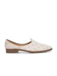 Thumbnail for House of Pataudi Men Ethnic Embroidered Slip On Mojaris Shoes