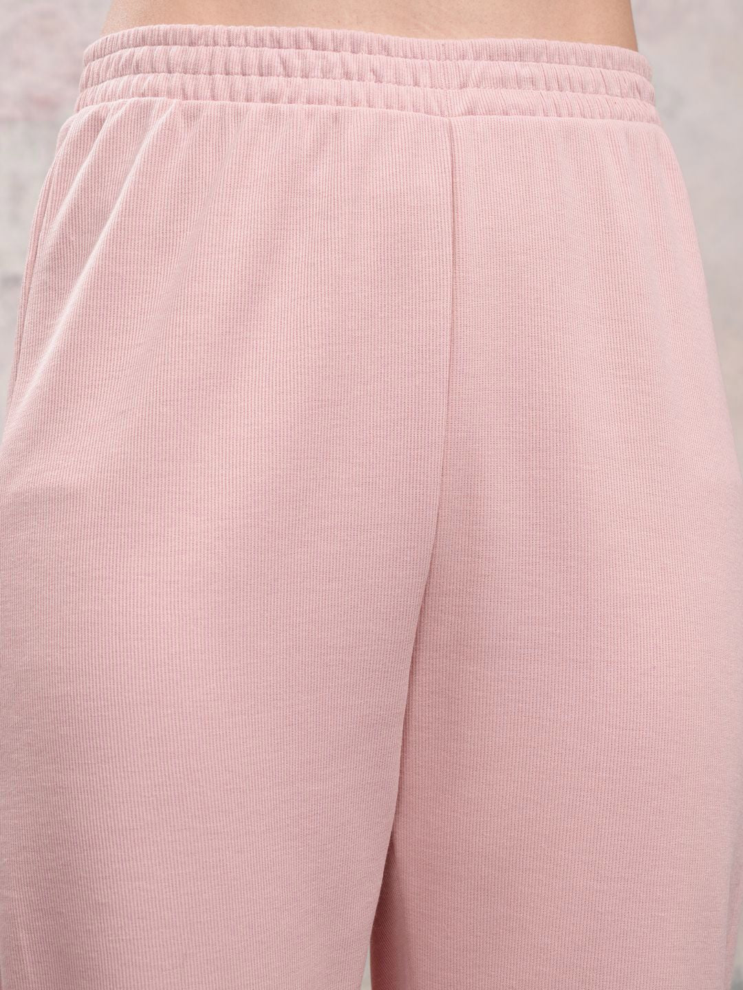 Vishudh Floral Printed Keyhole Neck Long Sleeves Straight Kurta with Trousers - Distacart