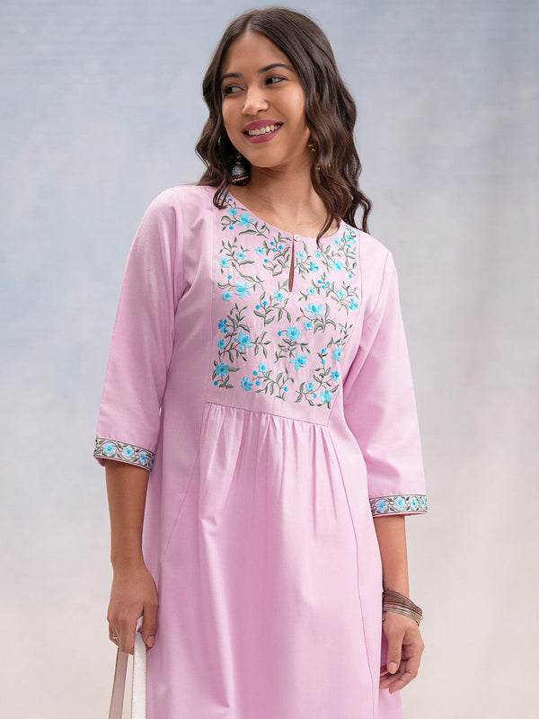 Vishudh Floral Embroidered A-Line Kurta - Distacart
