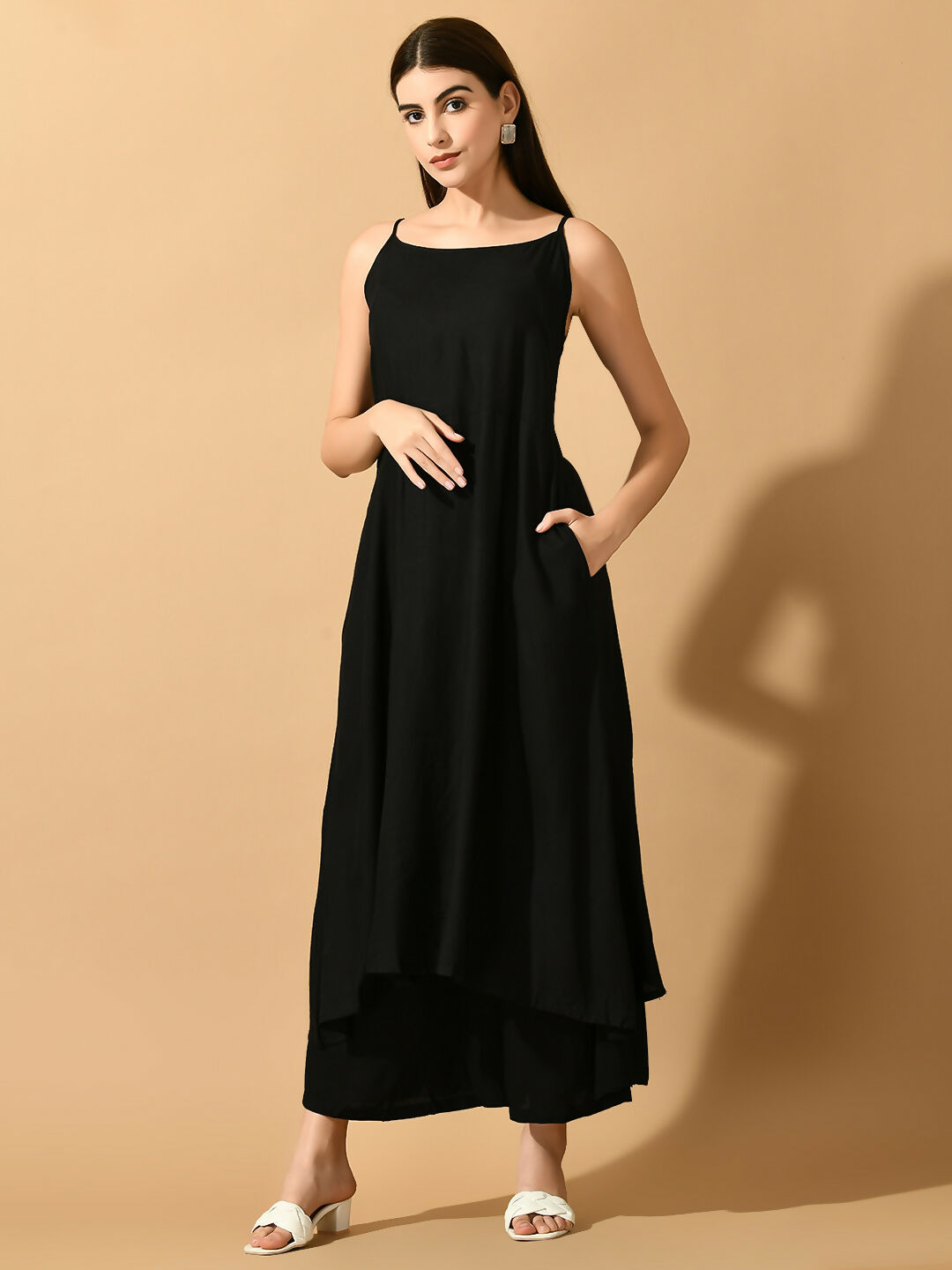 Myshka Women's Black Solid Party Kurta Sets - Distacart